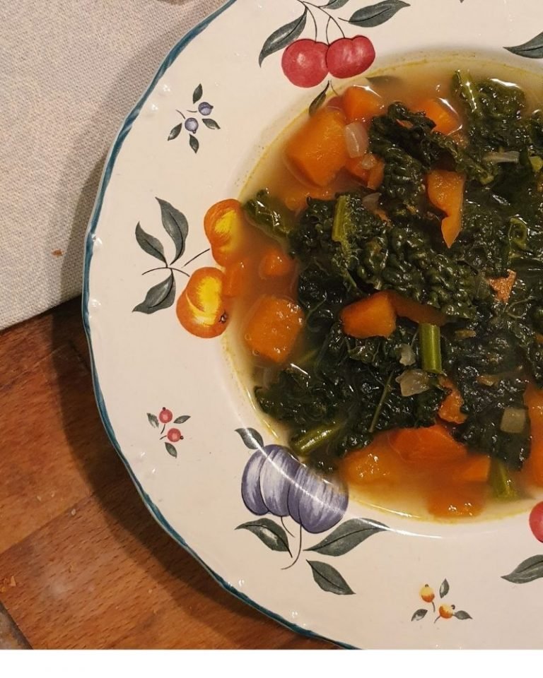 zuppa di cavolo nero e batata